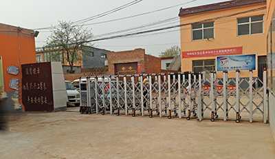 安陽市永和鄉(xiāng)第二中心小學采用華捷盛智能電動伸縮門
